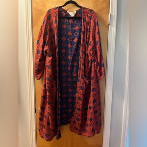 Ace & Jig robe/duster in blue and red print. Cotton gauze. Size 4x.